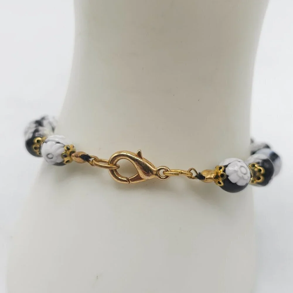 Murano Glass Black White Floral Beaded Bracelet Lobster Clasp 7.5 Inches